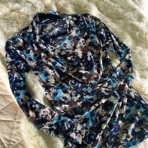 Karen Kane floral print, Surplice mesh top polyester - blues w/brown/white Small